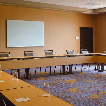 Courtyard By Marriott Youngstown Canfield Buitenkant foto