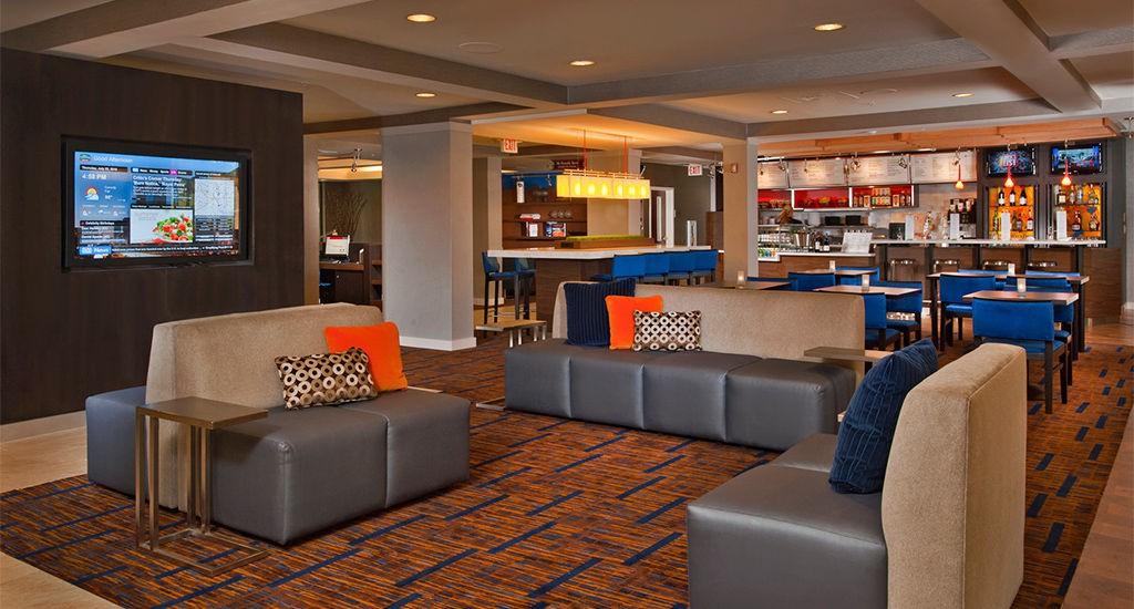 Courtyard By Marriott Youngstown Canfield Buitenkant foto