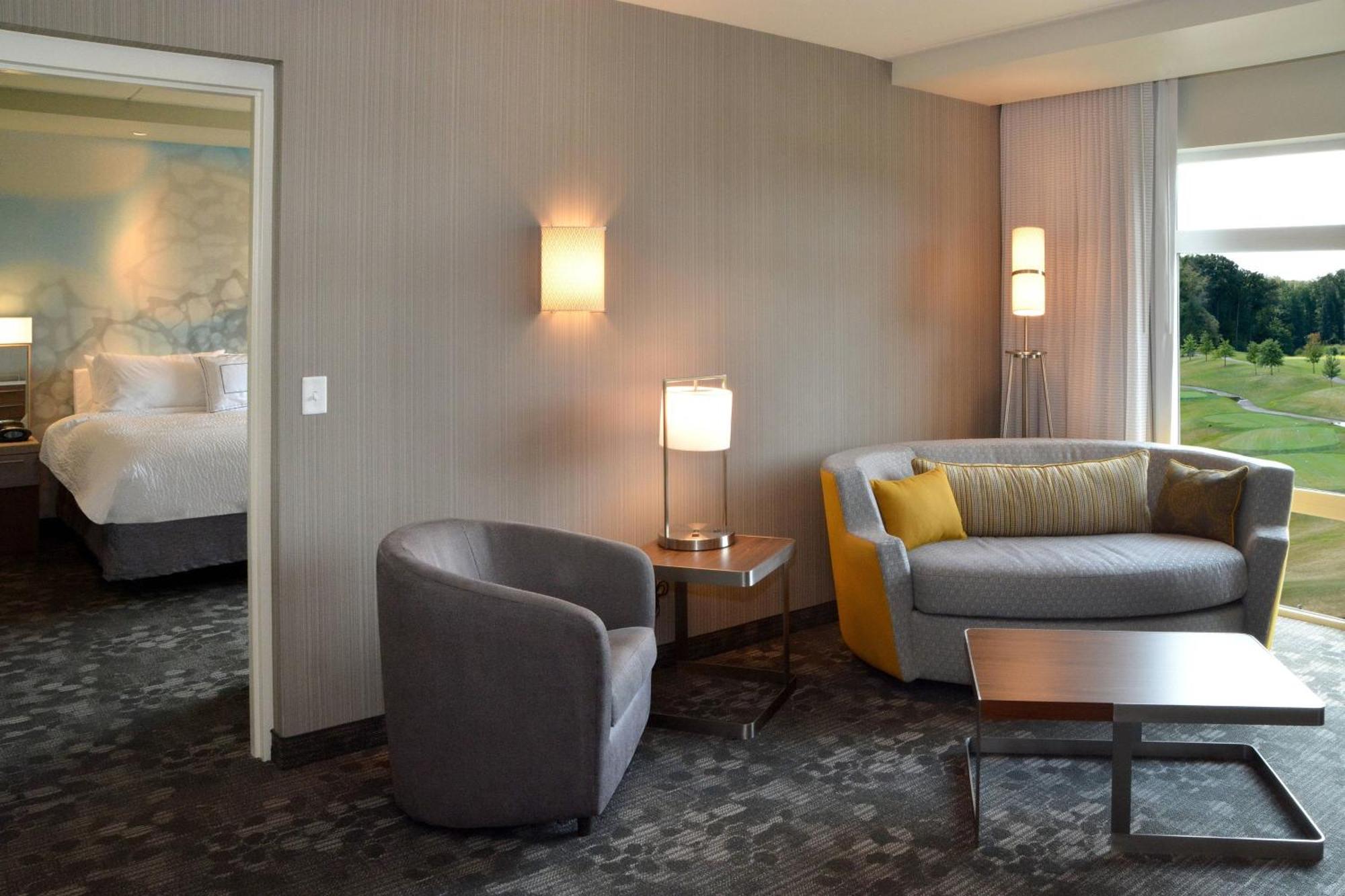 Courtyard By Marriott Youngstown Canfield Buitenkant foto