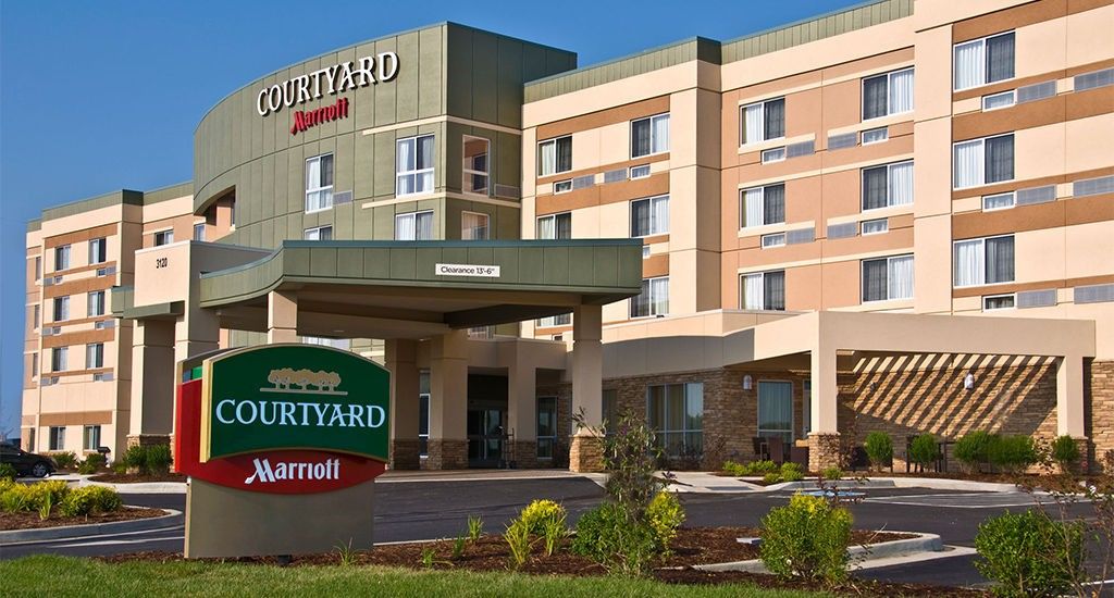 Courtyard By Marriott Youngstown Canfield Buitenkant foto