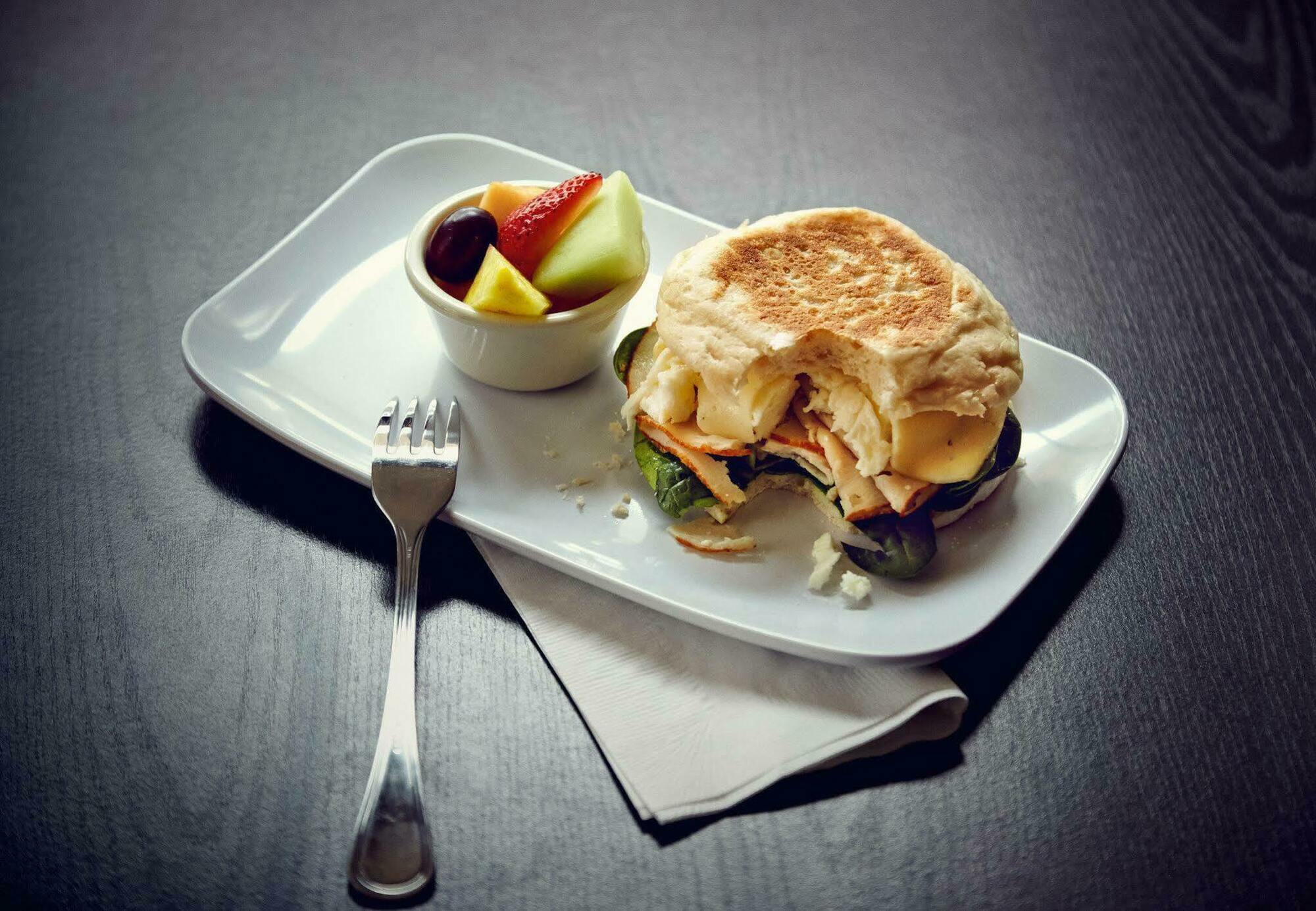 Courtyard By Marriott Youngstown Canfield Buitenkant foto